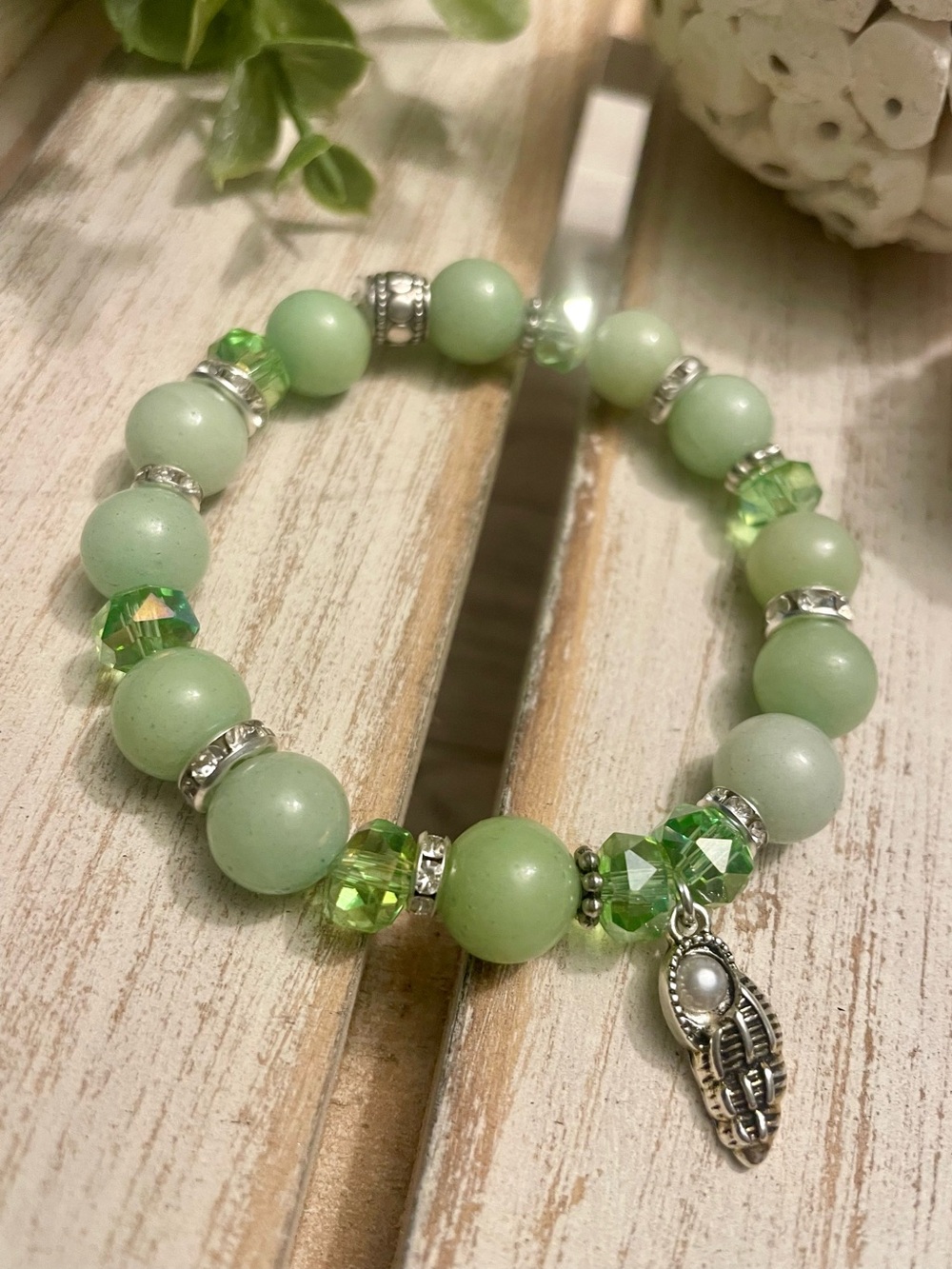 Green Amazonite and Silver Bracelet Shell Charm 10mm handmade beaded bracelet - Picture 2 of 5